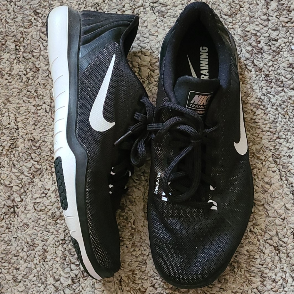 NIKE Flywire Training women's shoe